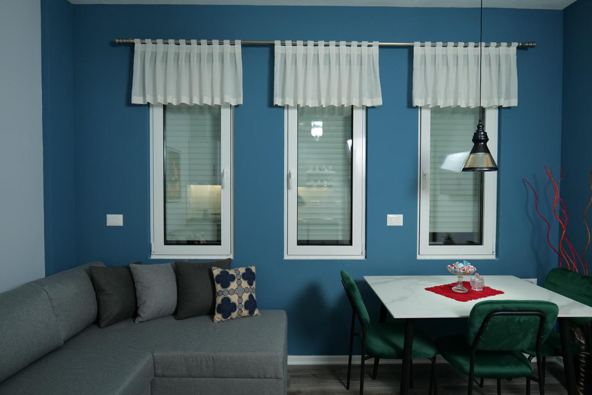 Travelers' Korca Home Exterior photo